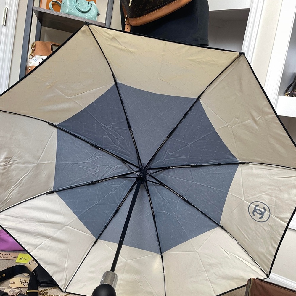 Chanel Umbrella & Pouch - Picture 2 of 9
